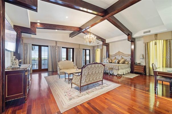 Chandelier, Interior, Living room, Recessed Lighting, Wooden Beams, Wood Texture Flooring