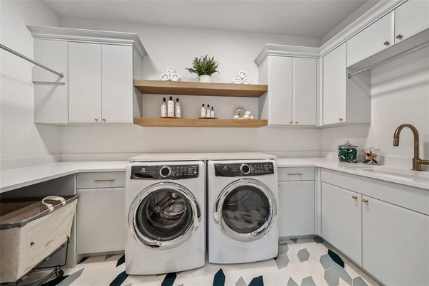 Interior, Washer