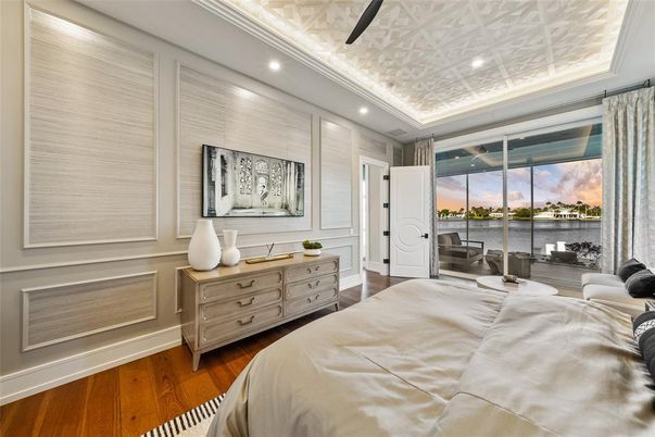 Bedroom, Interior, Recessed Lighting, Water, Wood Texture Flooring