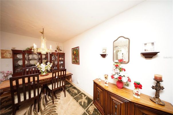 Chandelier, Dining room, Interior