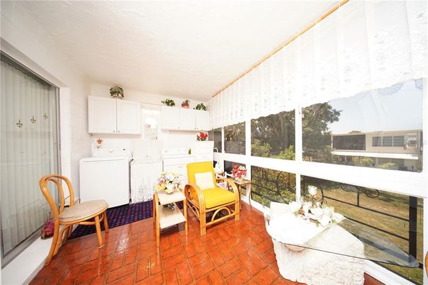 Dining room, Interior