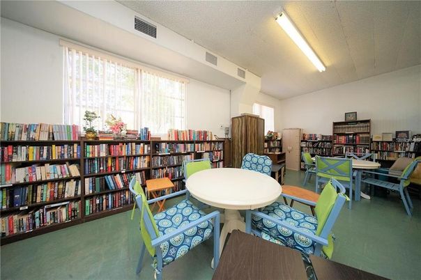 Dining room, Interior