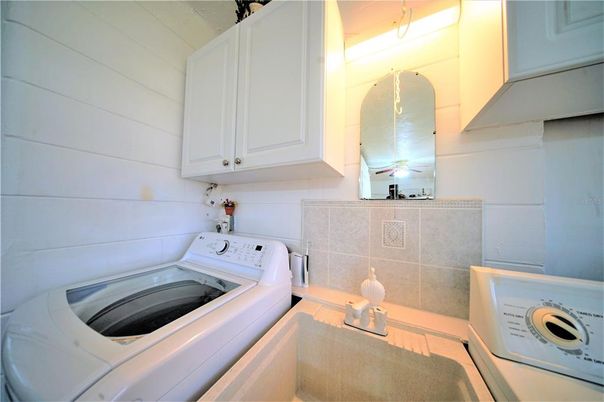 Interior, Washer