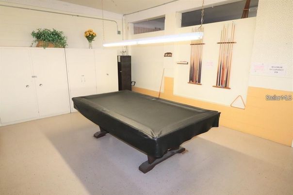 Billiard Table, Game Room, Interior