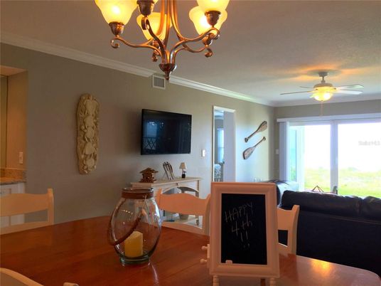 Chandelier, Dining room, Interior