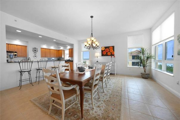 Chandelier, Dining room, Interior, Kitchen, Recessed Lighting