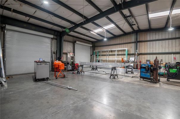Garage, Interior
