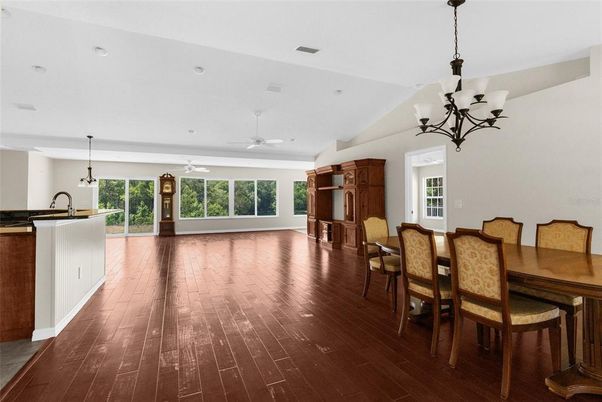 Chandelier, Dining room, Interior, Kitchen, Pendant Lights, Recessed Lighting, Wood Texture Flooring