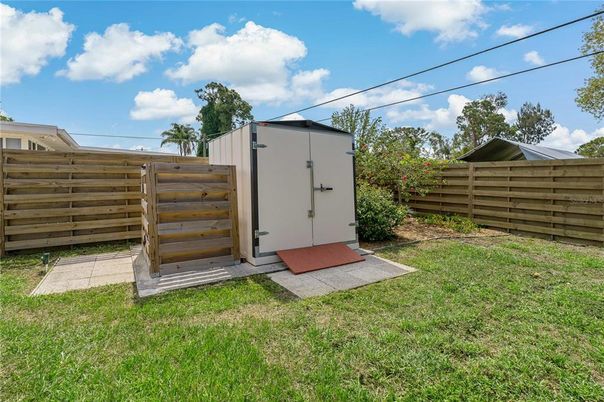 Backyard, Exterior