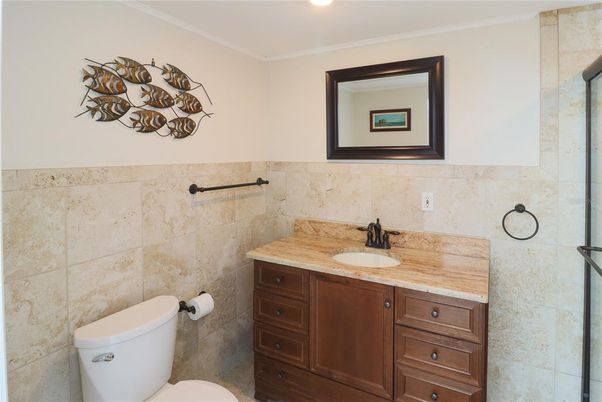 Bathroom, Interior, Recessed Lighting