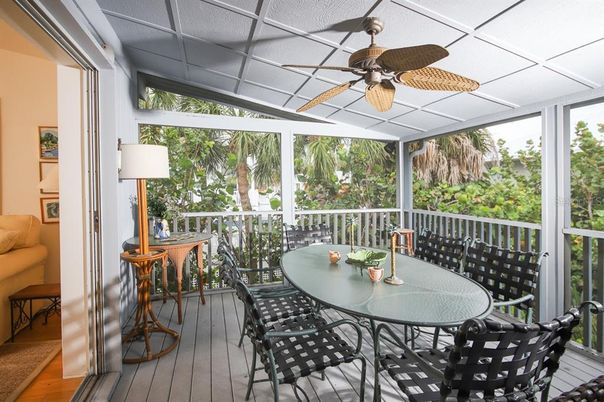 Dining room, Interior, Sun Room, Wood Texture Flooring
