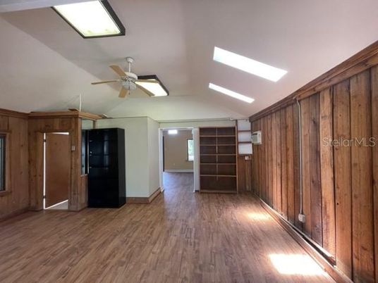 Empty room, Interior, Wood Texture Flooring, Wooden Walls