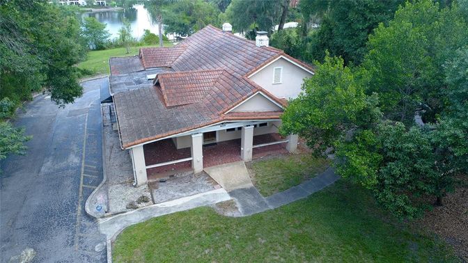 Exterior, Drone