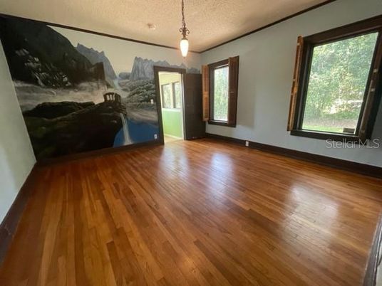 Empty room, Interior, Pendant Lights, Wood Texture Flooring