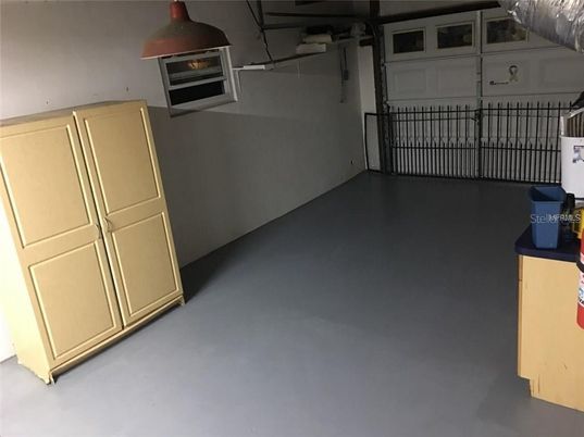 Garage, Interior