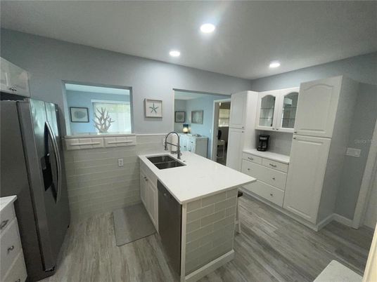Interior, Kitchen, Recessed Lighting, Wood Texture Flooring