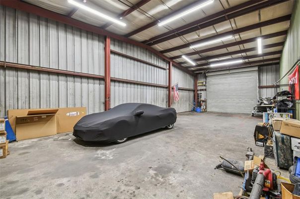 Garage, Interior