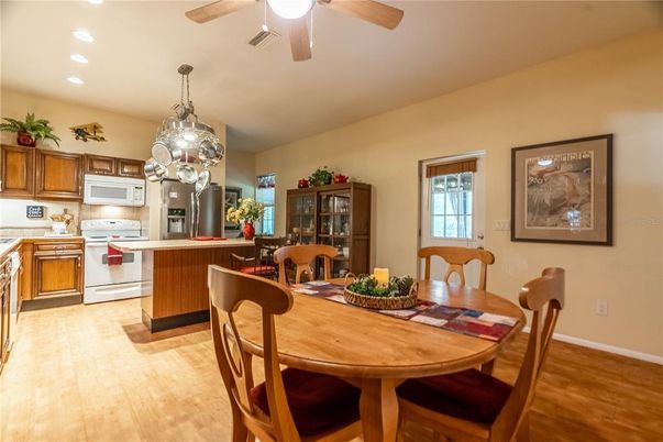 Dining room, Interior, Kitchen, Pendant Lights, Recessed Lighting, Wood Texture Flooring