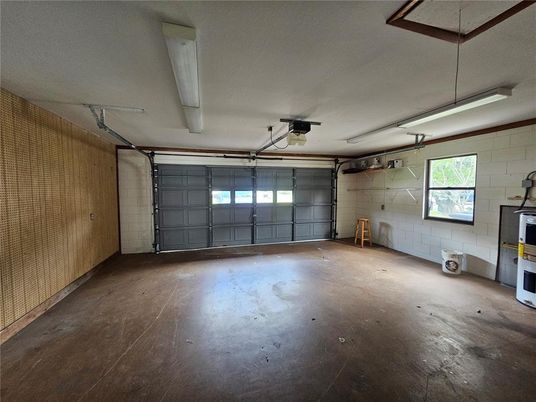 Garage, Interior