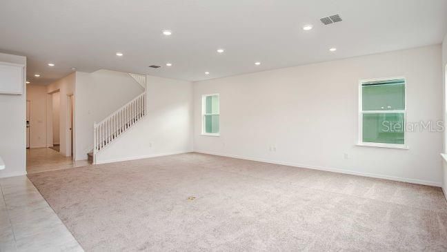 Empty room, Interior, Recessed Lighting