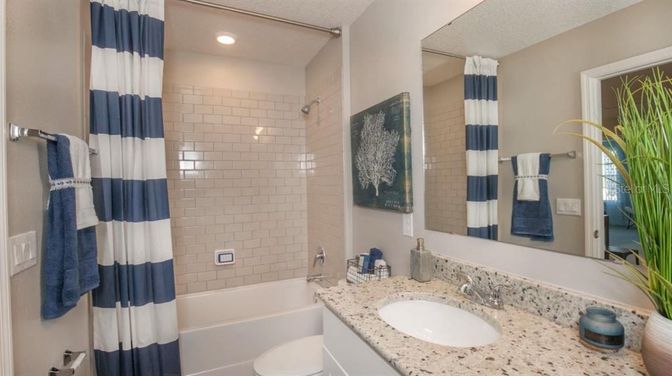 Bathroom, Interior, Recessed Lighting