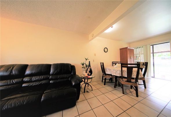 Dining room, Interior