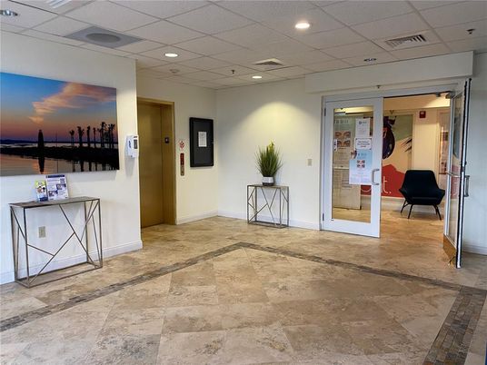 Elevator, Interior, Recessed Lighting, Water