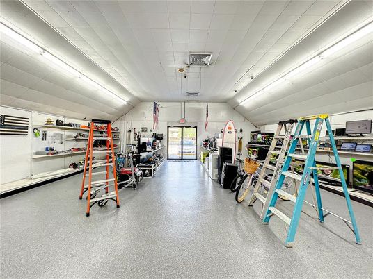 Garage, Interior