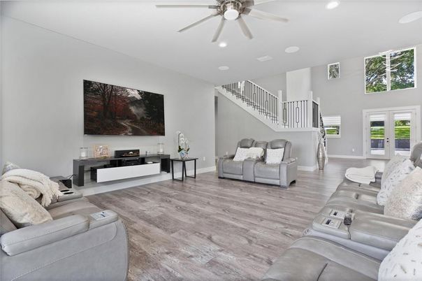 Interior, Living room, Recessed Lighting, Wood Texture Flooring