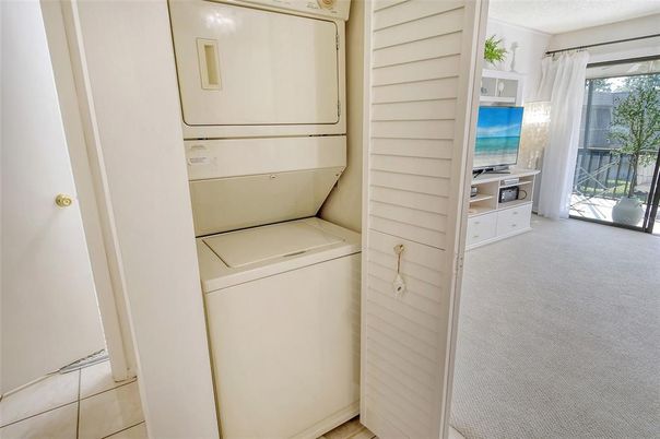 Interior, Utility Closets, Washer