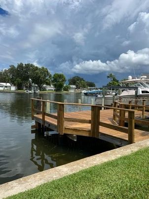 Exterior, Lake