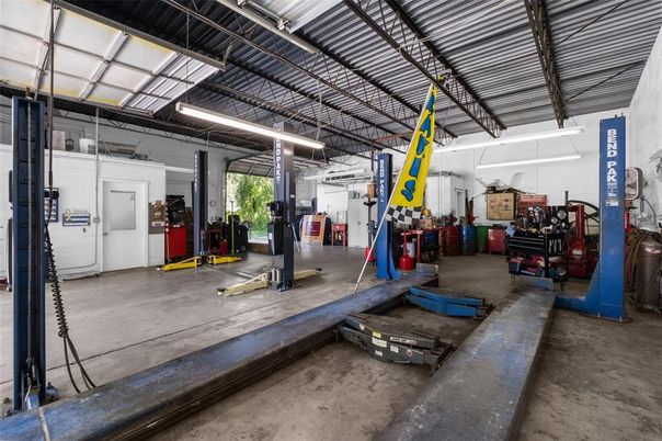 Fitness Equipment, Interior