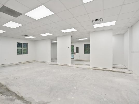 Empty room, Interior, Recessed Lighting
