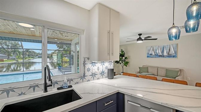 Interior, Kitchen, Pendant Lights, Recessed Lighting, Sun Room