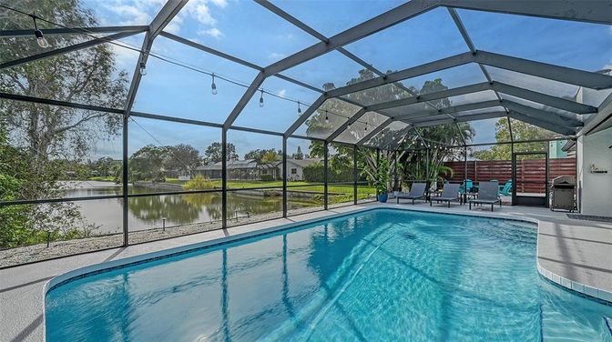Glass Ceilings, Interior, Pool, Sun Room, Water