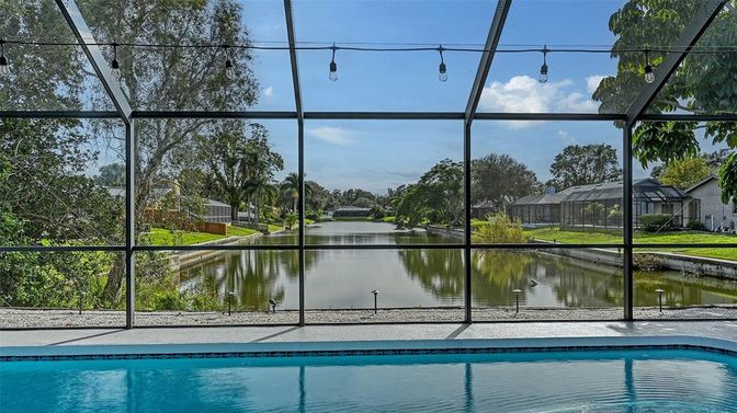 Glass Ceilings, Interior, Pool, Sun Room, Water