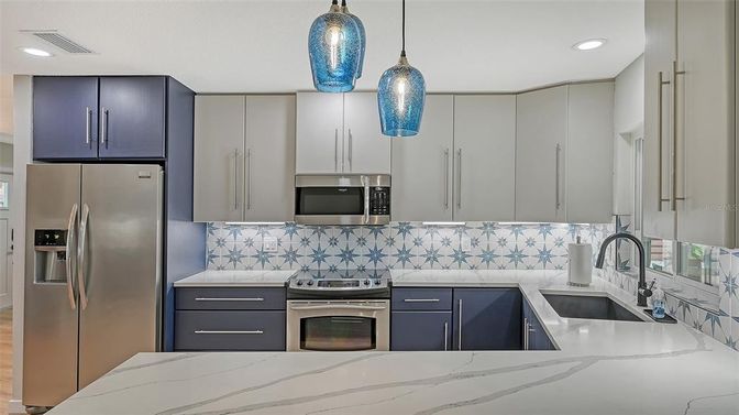 Interior, Kitchen, Pendant Lights, Recessed Lighting, Stainless Steel Appliances