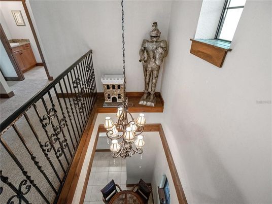 Chandelier, Interior