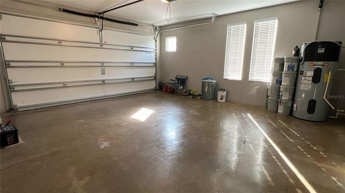 Garage, Interior