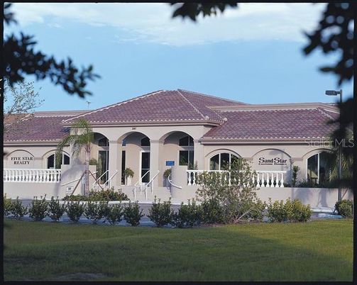 Exterior, Facade, Mediterranean