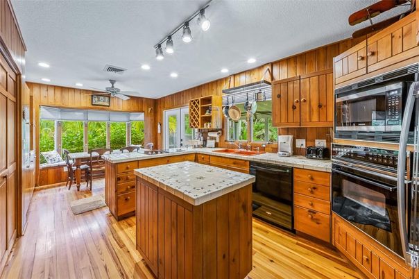 Dining room, Interior, Kitchen, Recessed Lighting, Wood Texture Flooring, Wooden Walls