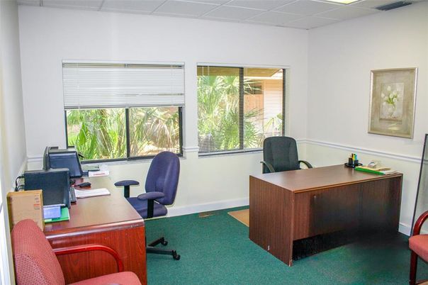 Home Office, Interior