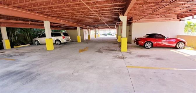 Garage, Interior