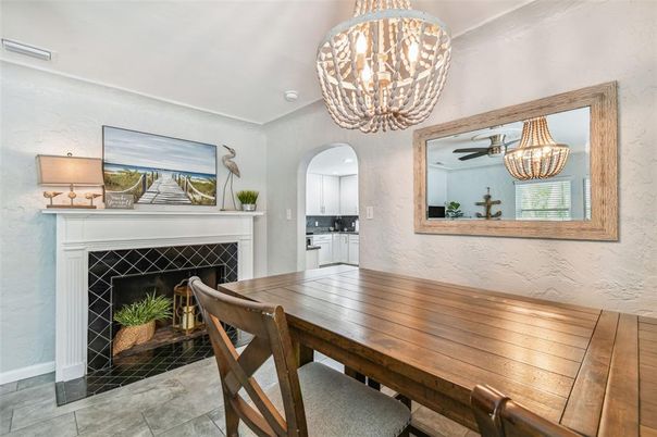 Chandelier, Dining room, Fireplace, Interior, Pendant Lights