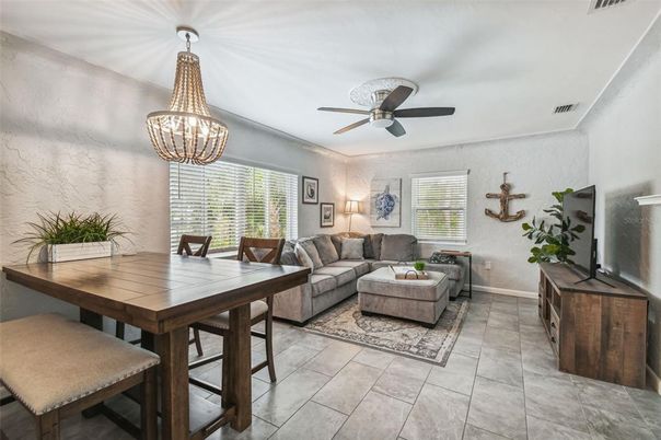 Chandelier, Dining room, Interior, Living room