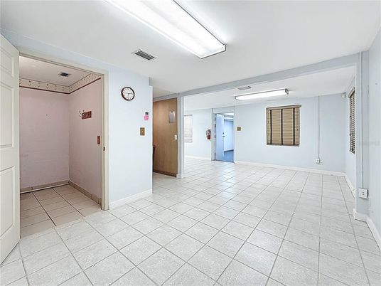 Elevator, Interior