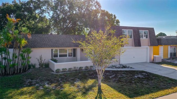 Attached, Exterior, Facade, Brick Facade, Ranch