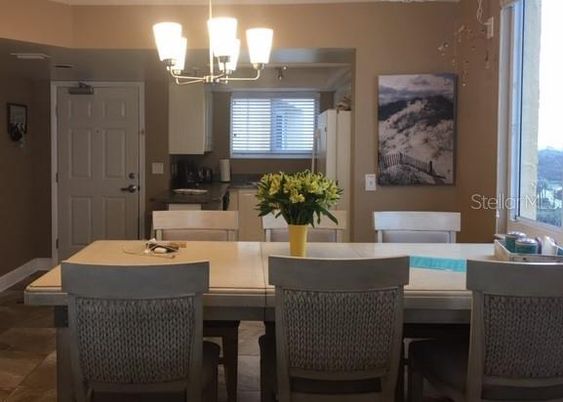 Chandelier, Dining room, Interior, Kitchen