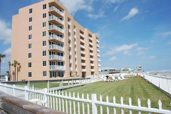 Exterior, Facade, Condo Building