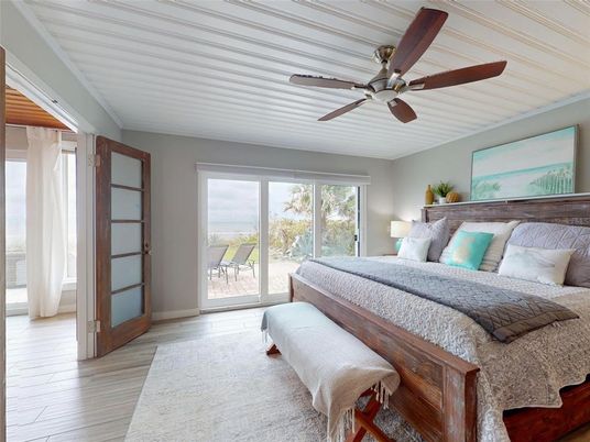 Bedroom, Interior, Water, Wood Texture Flooring